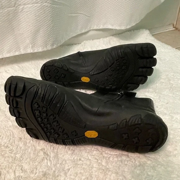 Vibram FiveFingers Bormio black boots - Picture 4 of 7